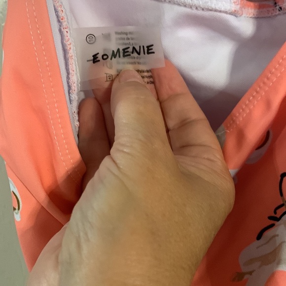 One piece bathing suit - Picture 3 of 3